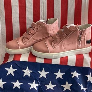 Women’s high top shoes, Size 9, only worn once, like new condition.